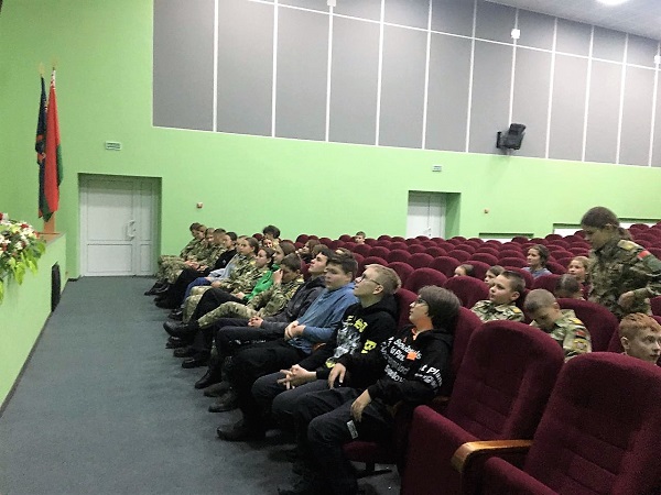 Занятия военно-патриотического клуба «Единство»