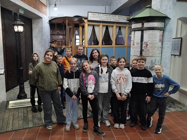 Экскурсионные каникулы продолжаются